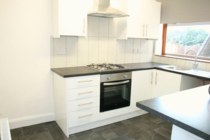2 Bedroom Flat For Sale In Sandhurst Road, Edmonton, London, N9
