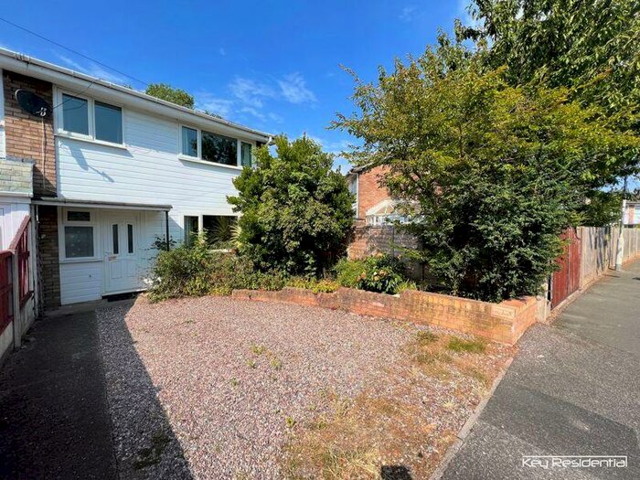 3 Bedroom Terraced House To Rent In Kings Drive, Thingwall, Wirral, CH61