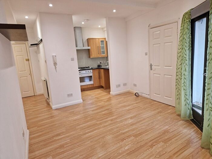 1 Bedroom Flat To Rent In High Town Road, Luton, LU2