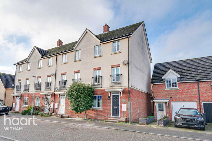 4 Bedroom End Of Terrace House For Sale In Tucker Drive, Witham, CM8