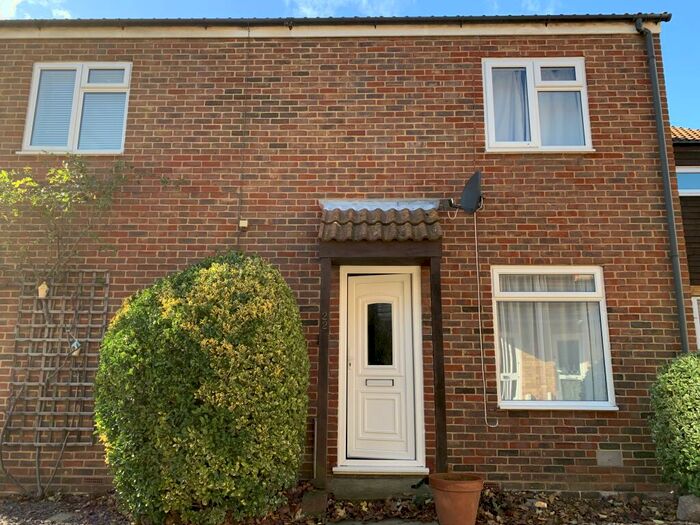 2 Bedroom Terraced House To Rent In The Cloisters, Ramsgate, CT11