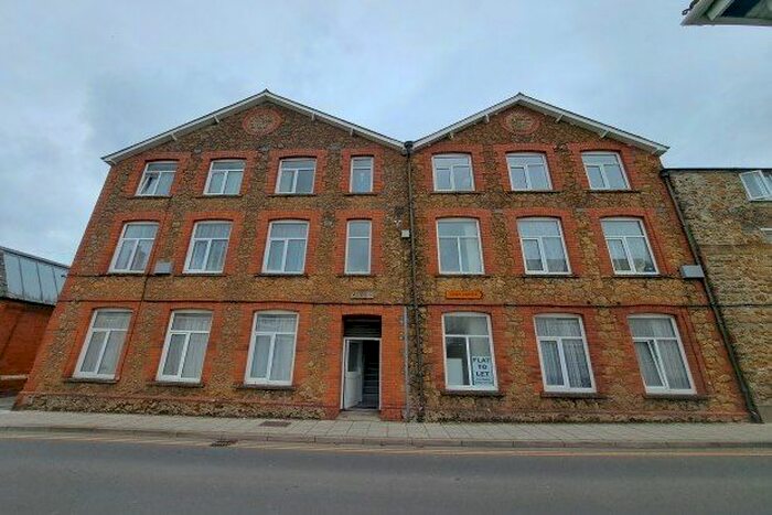 1 Bedroom Flat To Rent In Ditton Street, Ilminster, TA19