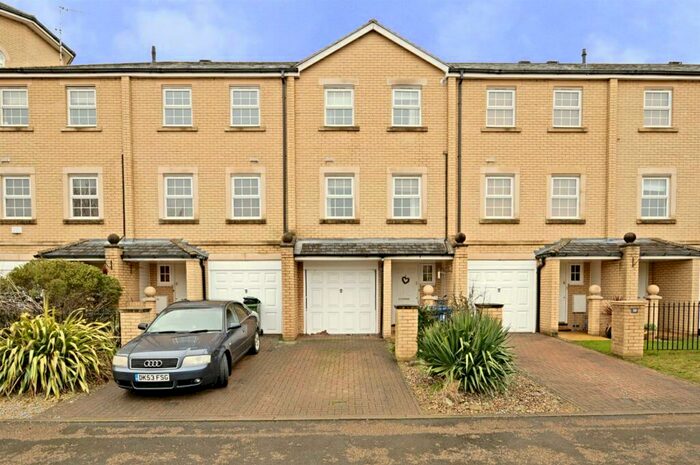 4 Bedroom House To Rent In Mandlebrote Drive, Littlemore, Oxford, OX4