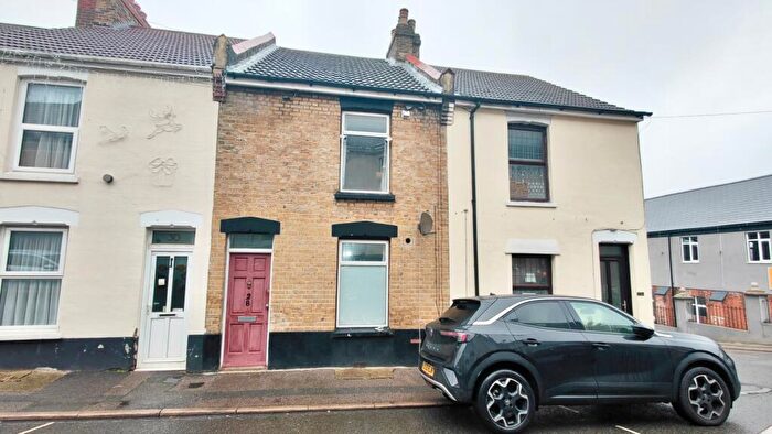 2 Bedroom Terraced House For Sale In Sydney Road, Chatham, ME4