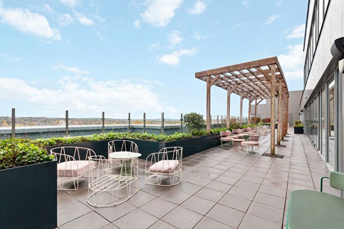 2 Bedroom Flat To Rent In Thames Quarter, Napier Road, Reading, RG1