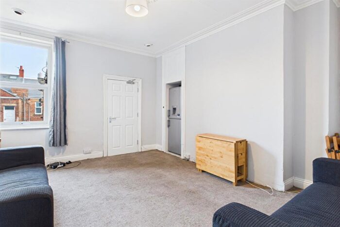 4 Bedroom Maisonette To Rent In Lavender Gardens, Jesmond, Newcastle Upon Tyne, NE2