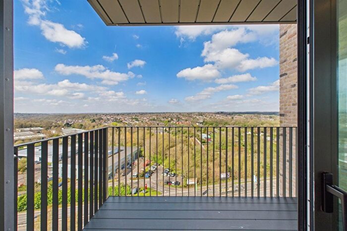 2 Bedroom Flat To Rent In Acer Point, Watford, WD18