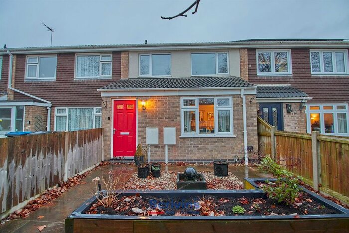 3 Bedroom Town House For Sale In Manor Road, Barlestone, Nuneaton, CV13