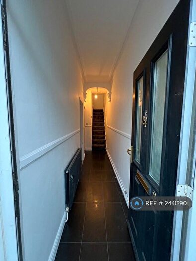 4 Bedroom Terraced House To Rent In Eclipse Street, Cardiff, CF24