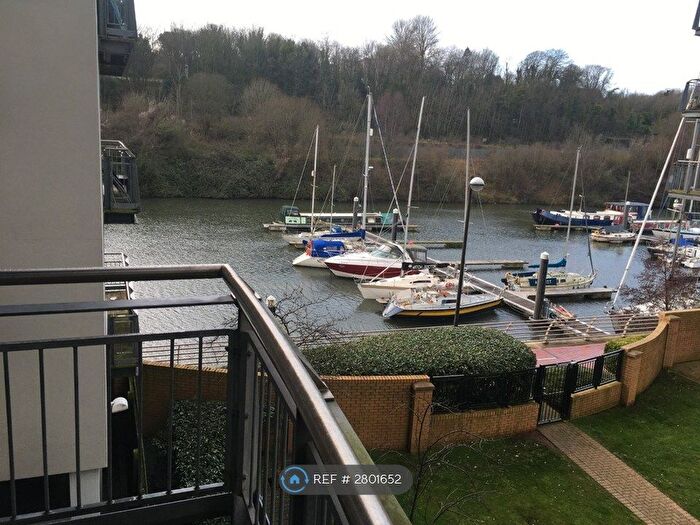 2 Bedroom Flat To Rent In Watkiss Way, Cardiff, CF11