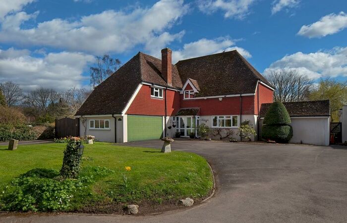 4 Bedroom Detached House To Rent In Church Close, East Hagbourne, OX11