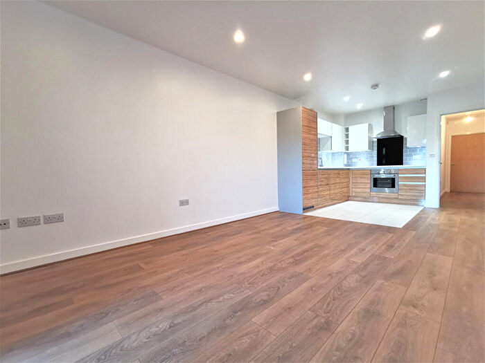 2 Bedroom Apartment For Sale In Verona House, Aventine Avenue, Mitcham, CR4