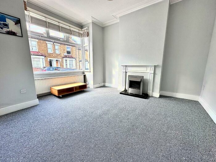 3 Bedroom End Of Terrace House To Rent In Admaston Road, Plumstead, London, SE18