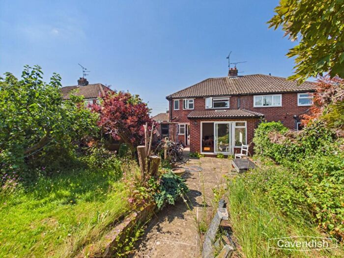 3 Bedroom Semi-Detached House For Sale In Hillside Crescent, Mold, CH7