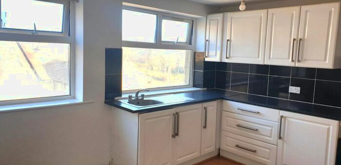 1 Bedroom Flat To Rent In Flat, A South Street, BD21