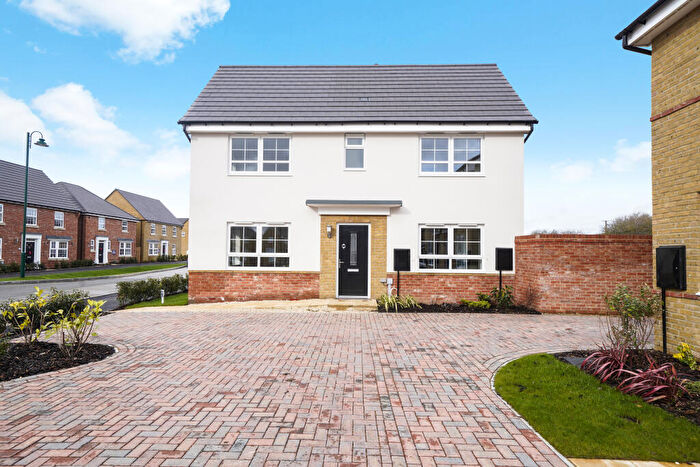 3 Bedroom Detached House To Rent In Southwold Drive, Hampton Beach, Peterborough, PE7