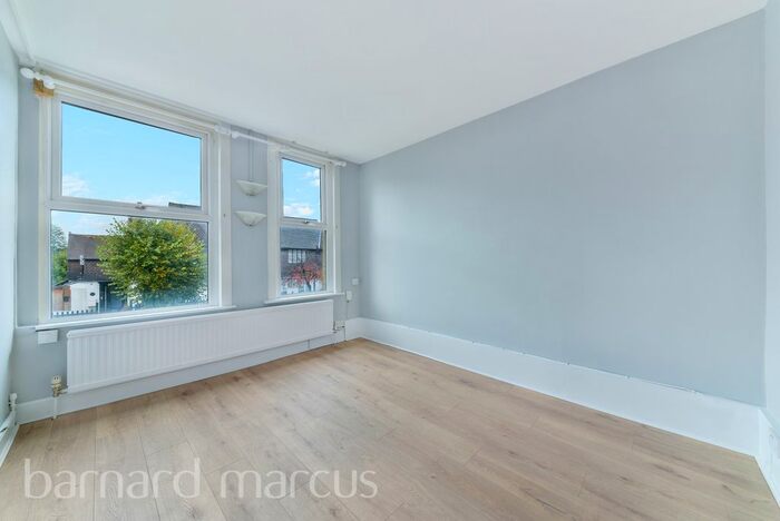 2 Bedroom Flat To Rent In Sydenham Road, Croydon, CR0