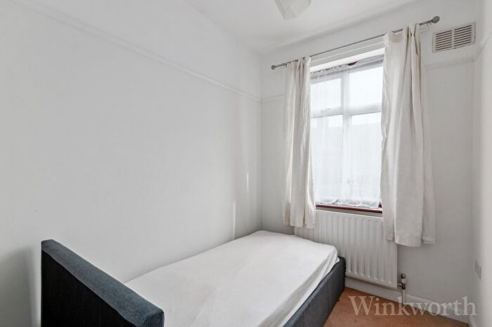 4 Bedroom Terraced House To Rent In Millmark Grove, London, SE14