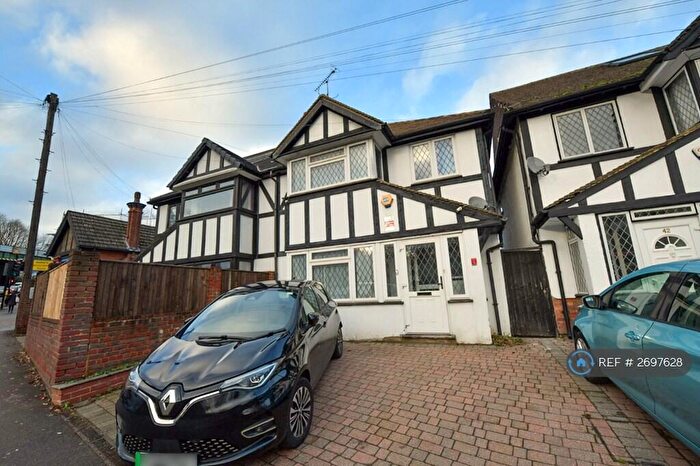3 Bedroom Semi-Detached House To Rent In Station Road, Orpington, BR6