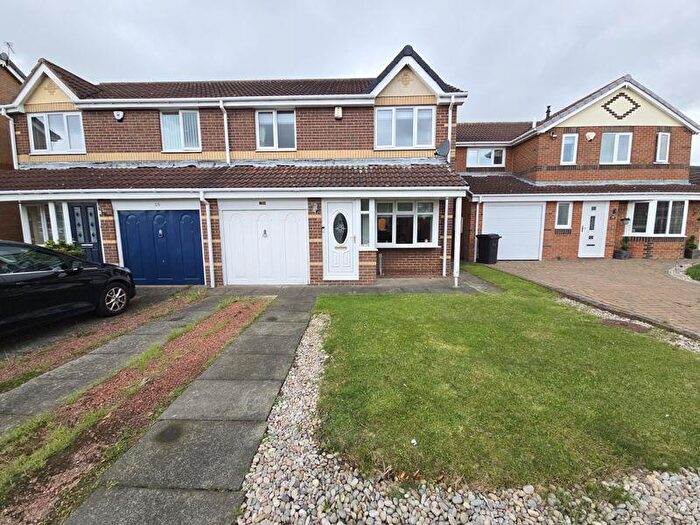 3 Bedroom Semi-Detached House For Sale In Grousemoor Drive, Fallowfield, Ashington, NE63