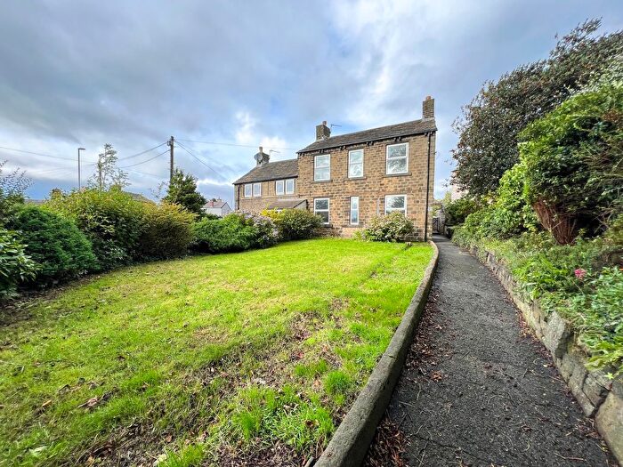 3 Bedroom Cottage To Rent In Huddersfield Road, Shelley, Huddersfield, HD8