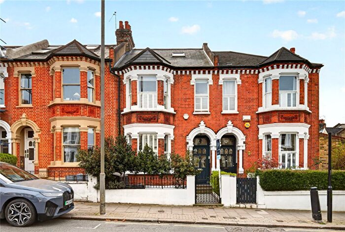 5 Bedroom Detached House For Sale In Broomwood Road, London, SW11