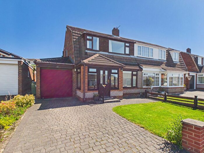 3 Bedroom Semi Detached House For Sale In Thirlmere, Birtley, DH3