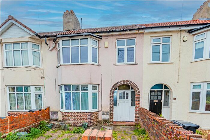 3 Bedroom Terraced House To Rent In Boston Road, Horfield, Bristol, BS7