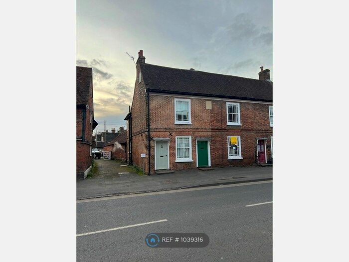 2 Bedroom End Of Terrace House To Rent In Aylesbury End, Beaconsfield HP9