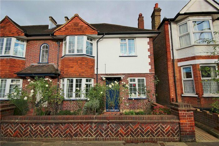 1 Bedroom Maisonette To Rent In Windmill Road, Ealing, London, W5