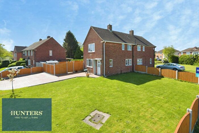 2 Bedroom Semi Detached House For Sale In Thirlmere Road, Newbold, Chesterfield, S41