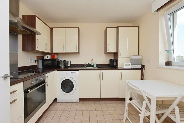 2 Bedroom Flat For Sale In Flat, Flaxmill Place, Edinburgh, EH6