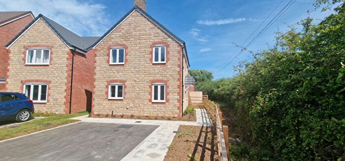 3 Bedroom Property To Rent In Narcissus Way, Lyde Green, Bristol., BS16