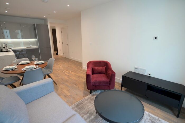 1 Bedroom Flat To Rent In Juniper Drive, London, SW18