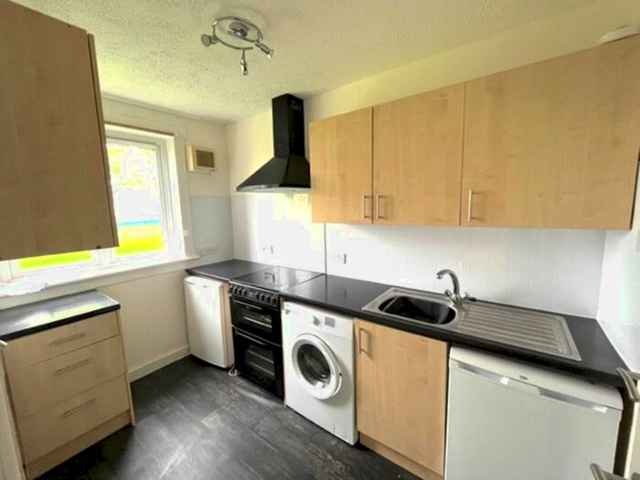1 Bedroom Flat To Rent In Orleans Place, Dundee, DD2