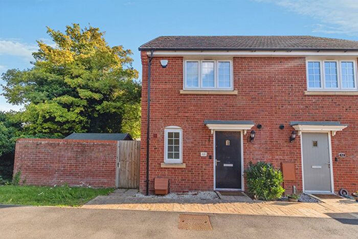 2 Bedroom Semi-Detached House For Sale In Aylesbury Drive, Houghton Regis, Dunstable, LU5