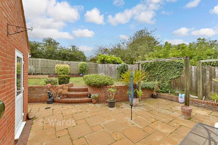 3 Bedroom Detached House For Sale In Scoones Close, Panteny Lane, Kent, ME9