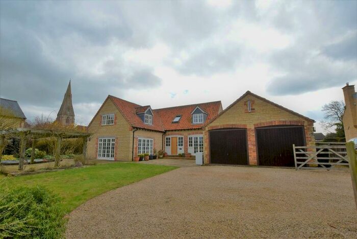 4 Bedroom Detached House To Rent In Main Street, Cottesmore, Oakham, LE15