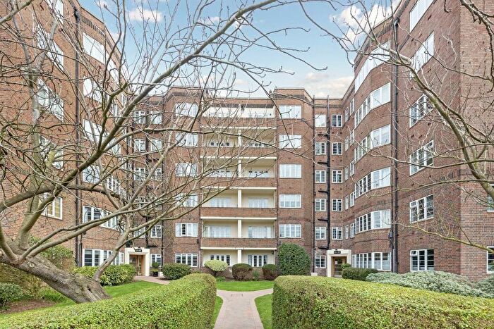 3 Bedroom Flat To Rent In Chiswick Village, London, W4