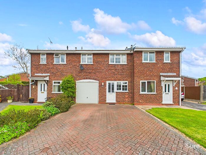 2 Bedroom Terraced House To Rent In Earls Court, Stretton, DE13