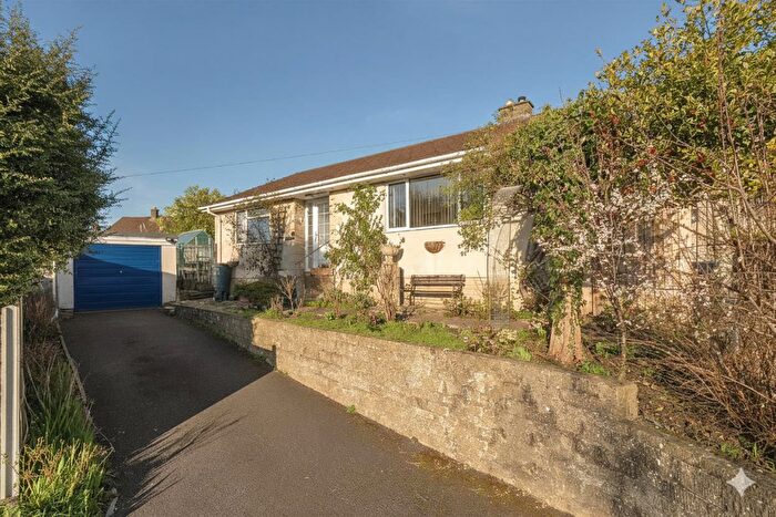 3 Bedroom Detached Bungalow For Sale In Willow Grove, Chippenham, SN15