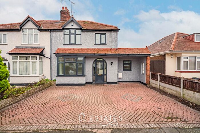 4 Bedroom Semi-Detached House For Sale In Princes Avenue, Prestatyn, LL19