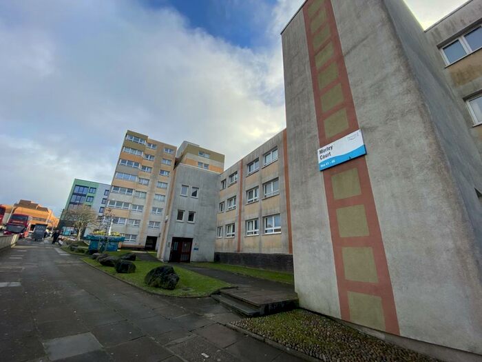 2 Bedroom Apartment To Rent In Morley Court, Plymouth, PL1