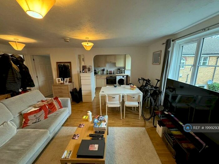 2 Bedroom Flat To Rent In Alpine Grove, Hackney, E9