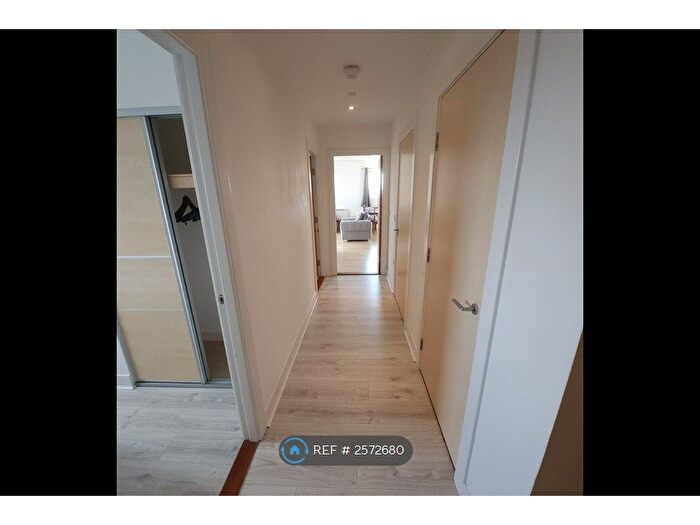 2 Bedroom Flat To Rent In Argyle Street, Glasgow, G2