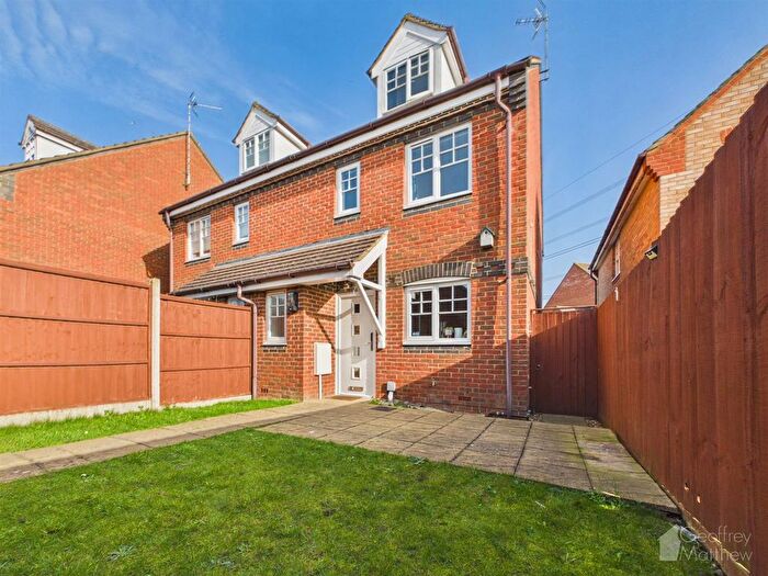 3 Bedroom Semi Detached House For Sale In Bray Drive, Great Ashby, Stevenage, SG1