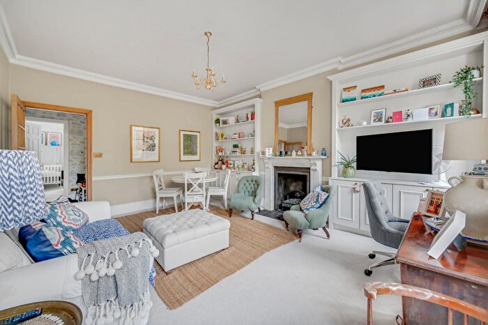 1 Bedroom Flat To Rent In Dorset Square, Marylebone, London, NW1