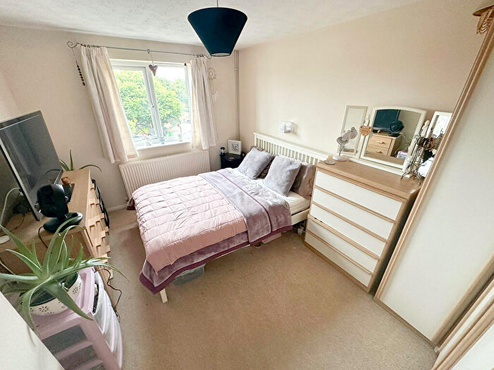 1 Bedroom Flat To Rent In Parklands, Rochford, SS4