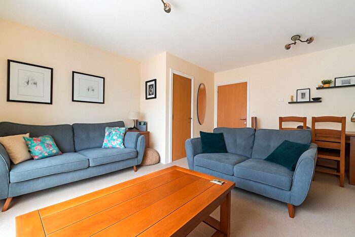 2 Bedroom End Terrace House For Sale In Oakfield Road, Hatherleigh, Okehampton, Devon, EX20