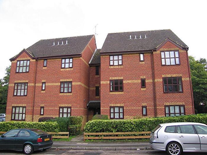 1 Bedroom Flat To Rent In Evergreen Court, Cedar Gardens, Sutton, SM2